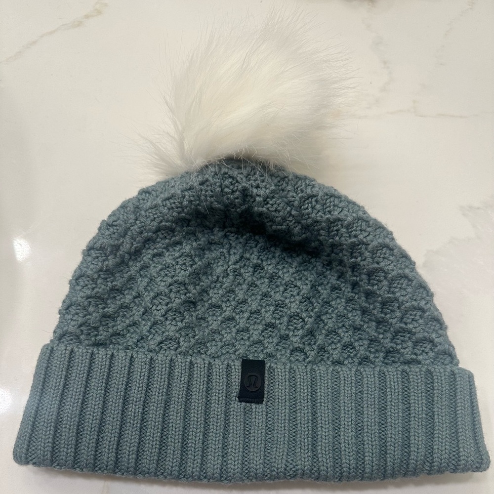 Lululemon Women’s Beanie in Blue!
